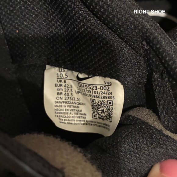 Nike Waffle Debut Sneaker / 10.5M / Black/White - Picture 9 of 9